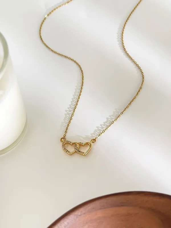 Gold_Heartlock_Pendants_For_Women